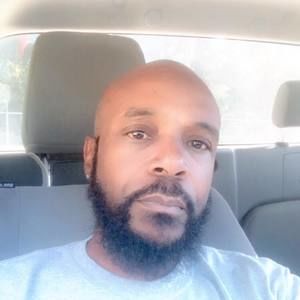 Meet your Posher, Larry